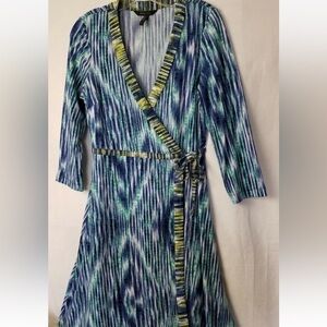 𝅺bcbg Max Azria wrap dress